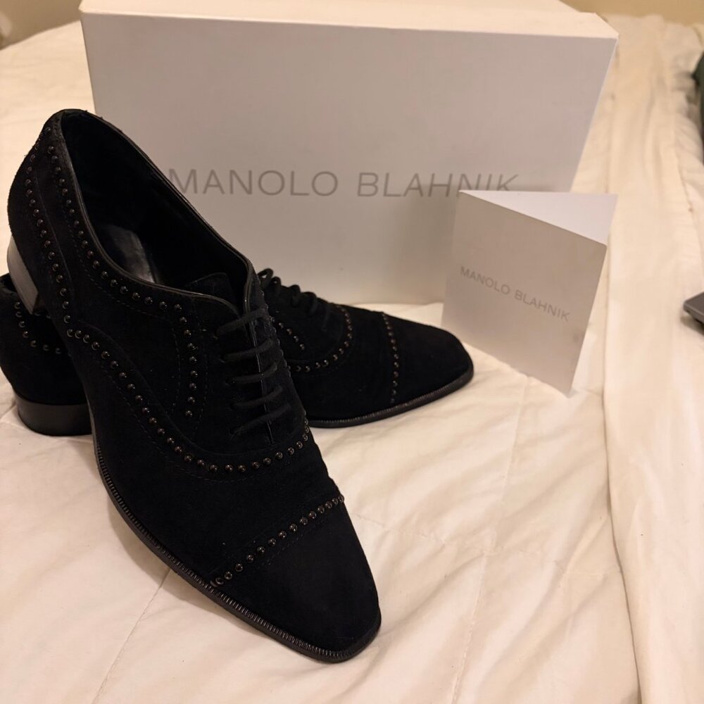 Manolo Blahnik studded Oxford brogues in black suede, authentic with box and tag
